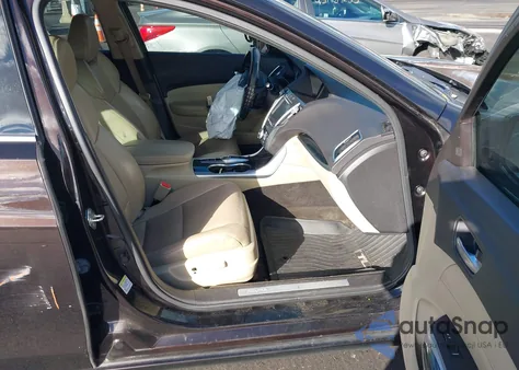 2015 Acura Tlx V6 Tech z USA, uszkodzony, nr VIN 19UUB3F5XFA000463